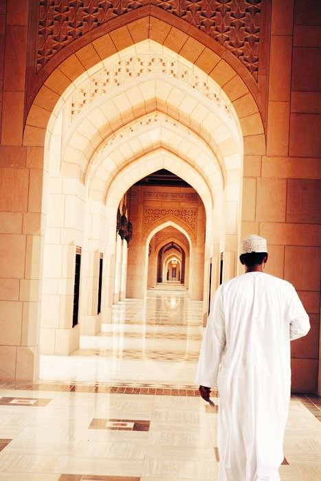 لدينا أجيال قادمة، لديها الكثير لتقوله وتفعله، وطموحها سقفه عالٍ. من حقهم.. أن نستمع إليهم…