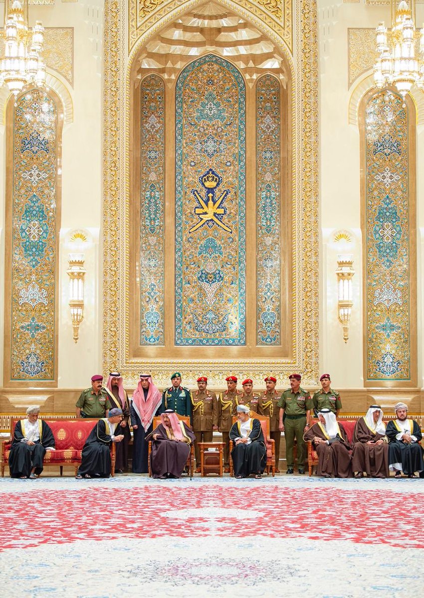 نجزل الدعاء ونجهر بالرجاء لله تعالى بأن يشفي والدنا #خادم_الحرمين_الشريفين #الملك_سلمان وي…
