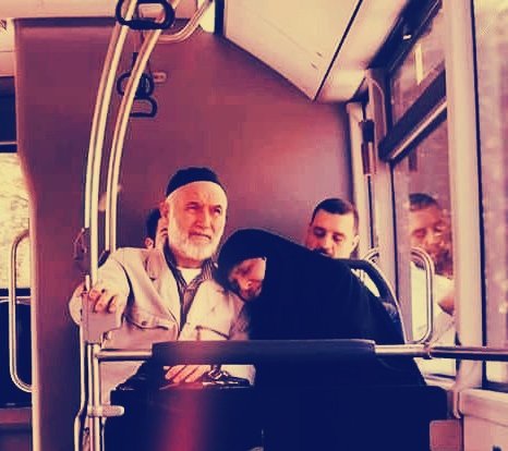 وقد تكون #المحبّة برومانسيتها الحقيقية بعيداً عن الصناعة الإعلامية، والقادمة عبر الحدود ال…