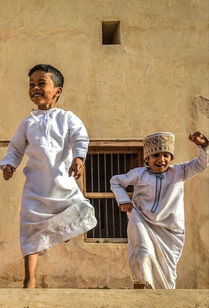 نحن نكمل القصّة..نحن نسرد تفاصيلها.. نحن أبطالها القادمون من "مستقبلها". على هذه الأرض وُل…