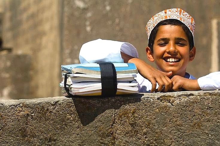 تنبّه!!️ إن منصّات التواصل الاجتماعي.. تكشف تنوّع الأفكار، وتباين القيم، والصراعات العديدة…