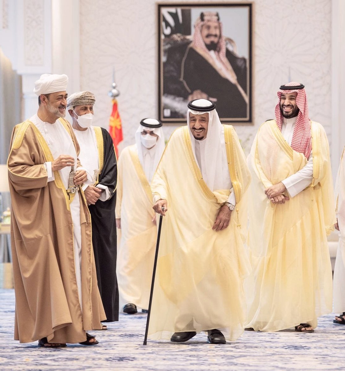 في كلّ محفلٍ؛ ترتقي النفوسُ اعتزازاً بالأشقّاء، فتلتقي في سماء العزّ سيوفُ مجدٍ صنعت تاريخ…
