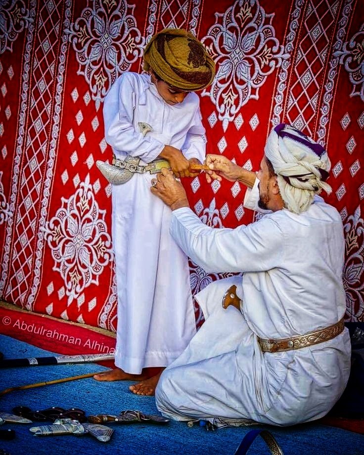 كلّ عامٍ ووطني العزيز سلطنة #عُمان [إنساناً وأرضاً].. بفضلٍ من الله؛ بخير! #العيد_الوطني_5…