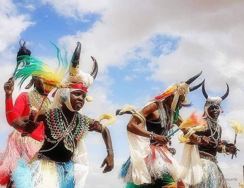 لأهلنا الأحبّة في السودان الشقيق.. ذائقة رفيعة في اختيار ألوان الأزياء.. أرواحهم الدافئة ب…