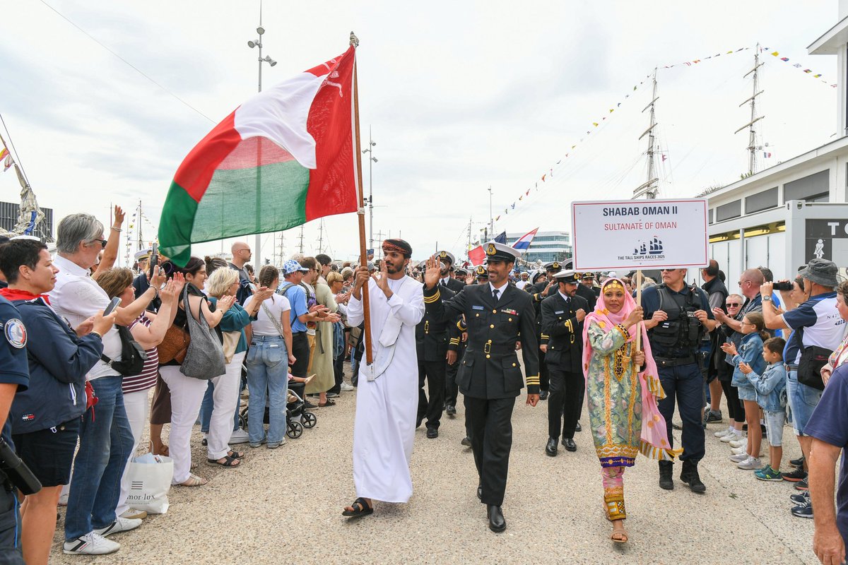 في لوهافر، حيث تزاحمت أشرعة العالم، أقبلت "#شباب_عُمان_الثانية" ليس كضيفة على المهرجان، إن…
