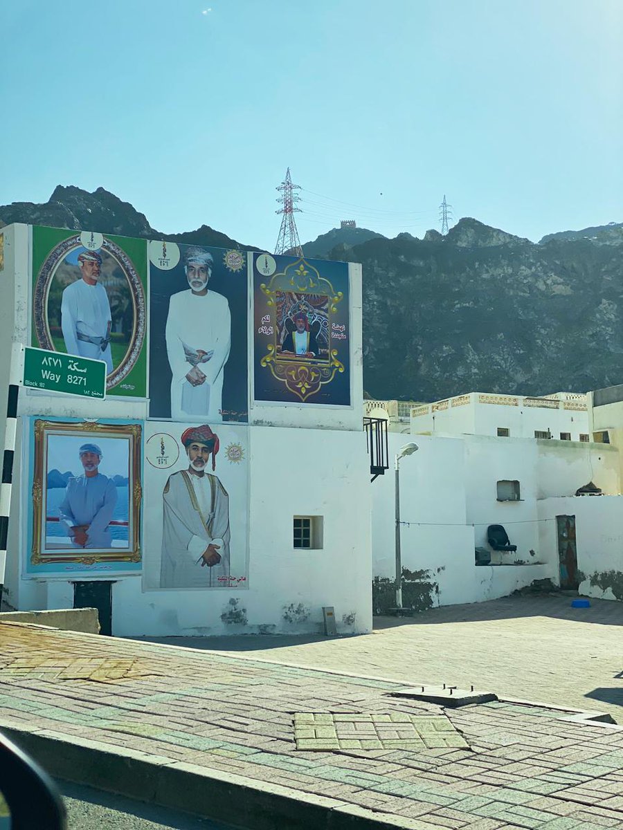 بكلّ عفوية العُماني ونقاء سريرته.. سنبقى مخلصين لقيادتنا.. سنبقى أوفياء لوطنٍ نراه عزيزاً.…
