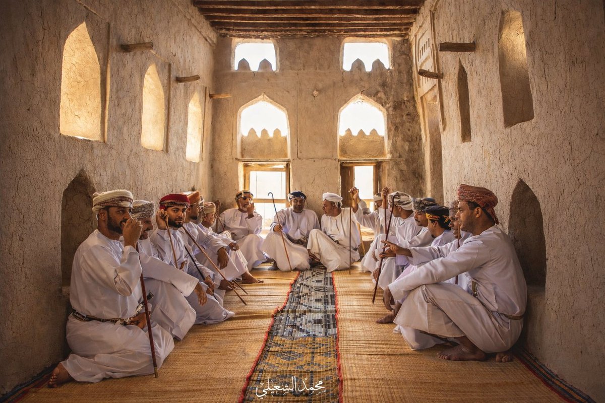 تعلّمنا أن نختبر الحكمة والأخلاق بشدّة الأمور، كما كان حضور العُماني في "#السبلة" حين يحتد…