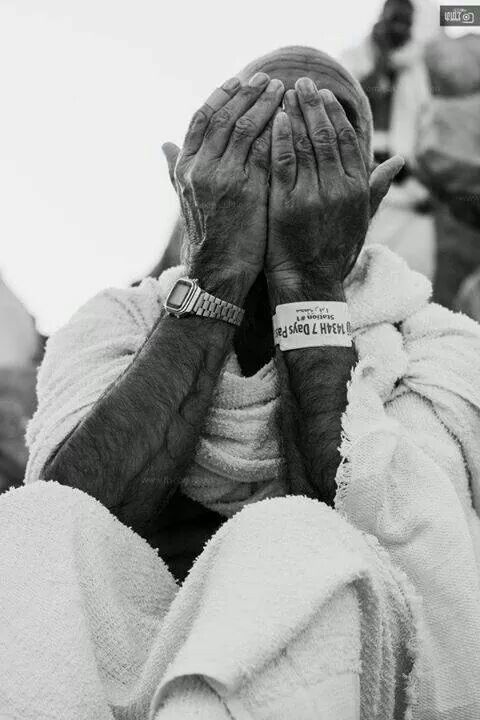 التَّفاصيلُ المُوحِشةُ من حولِنا مُتَناسِلةٌ.. تحتاجُ إلى #أنسنة.. ليُمكنَنا أن نكملَ هذه …