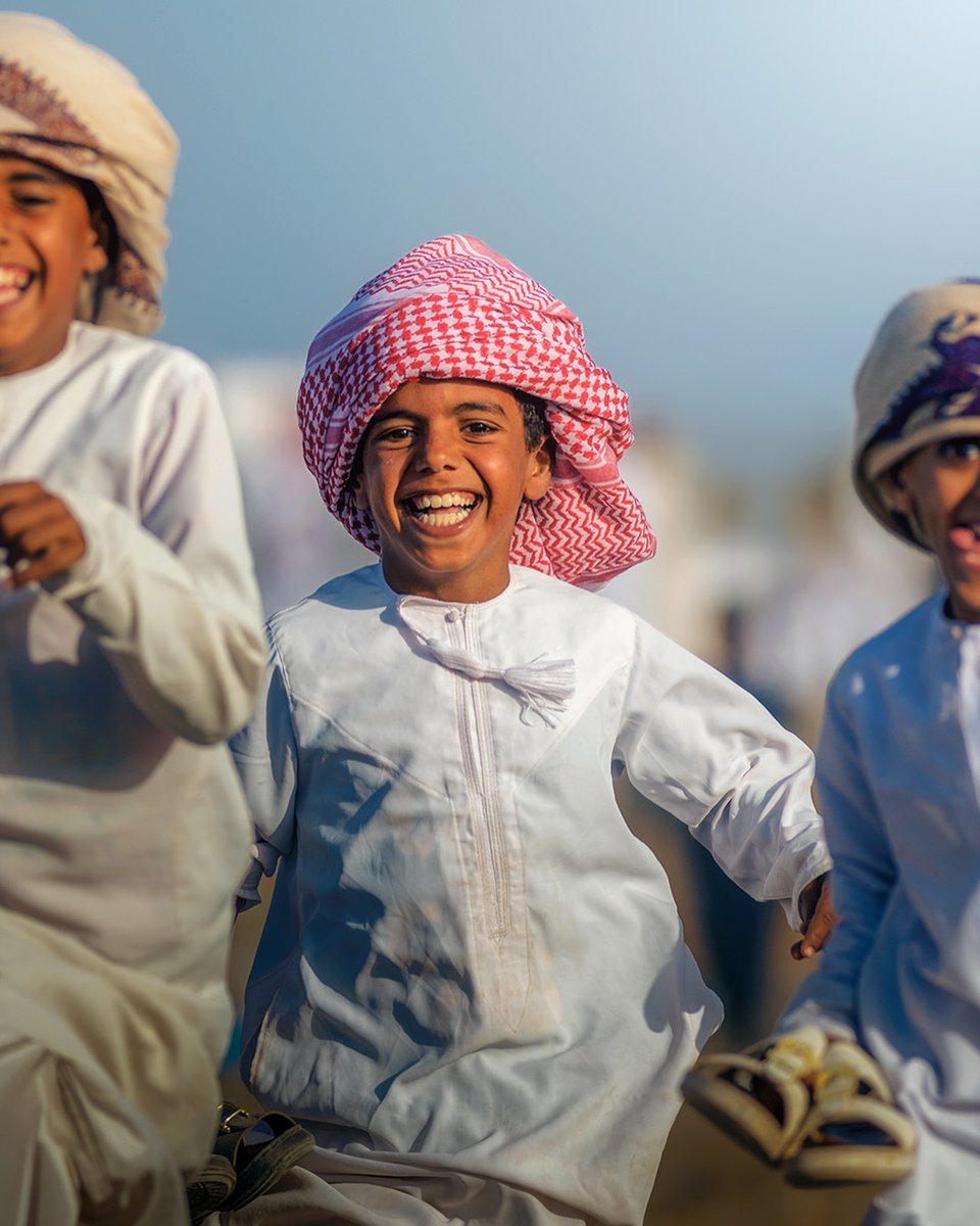 استمتعوا بالعيدِ.. وانشروا البهجةَ من حولكم، فالعيدُ له على النفسِ.. قوانينُ صارمةٌ بالفرح…